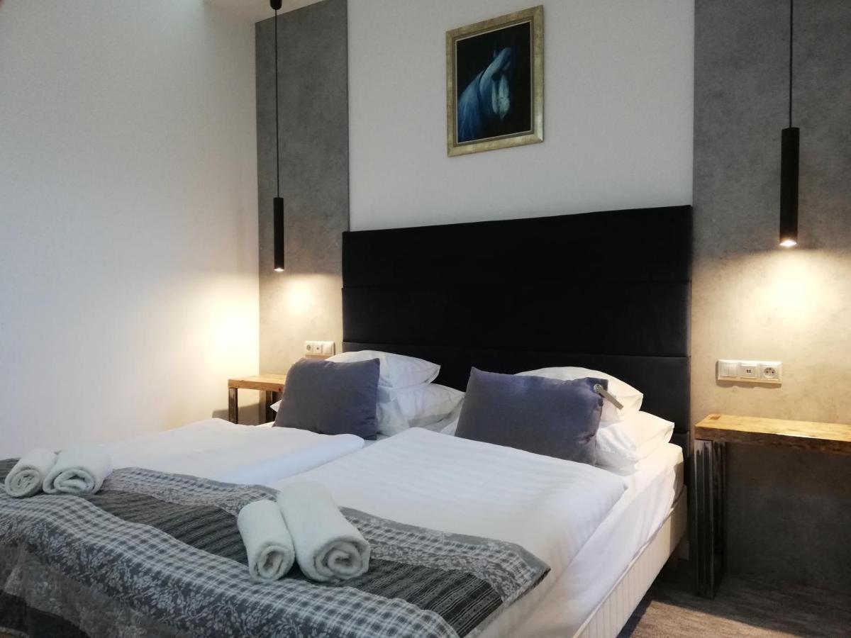 Malom-To Vendeghaz Tapolca Hotel Ngoại thất bức ảnh