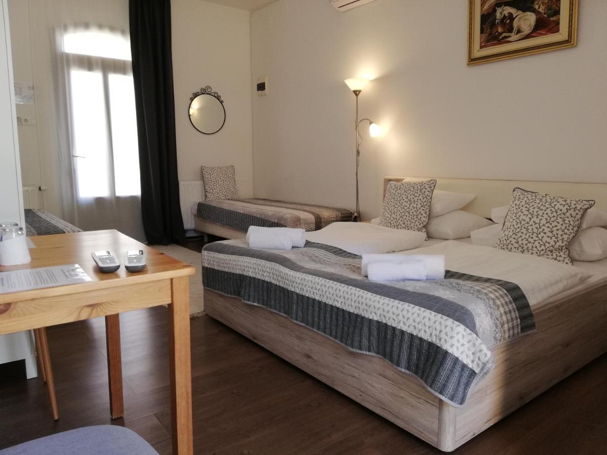 Malom-To Vendeghaz Tapolca Hotel Ngoại thất bức ảnh